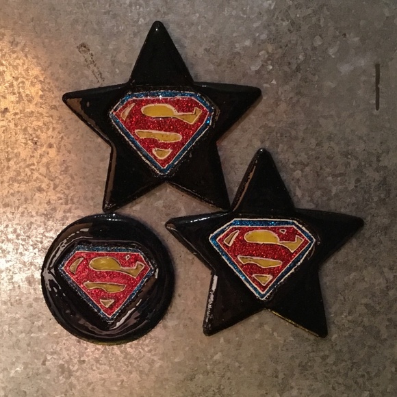 Handcrafted Superman Refrigerator Magnets set of 3 - Picture 2 of 3